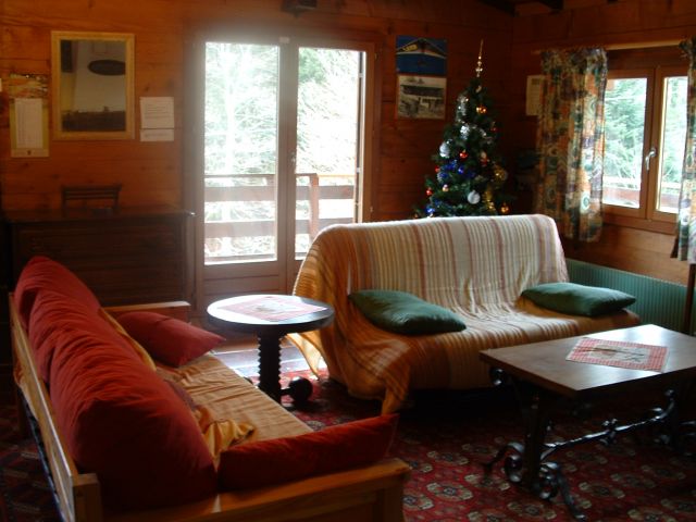 ENCORE DES DISPO  FEVRIER /MARS CHALET BOIS 500 METRES DES PISTES TS CONFORTS cheminée 70 m² 5/6 pers CLAS 2* 