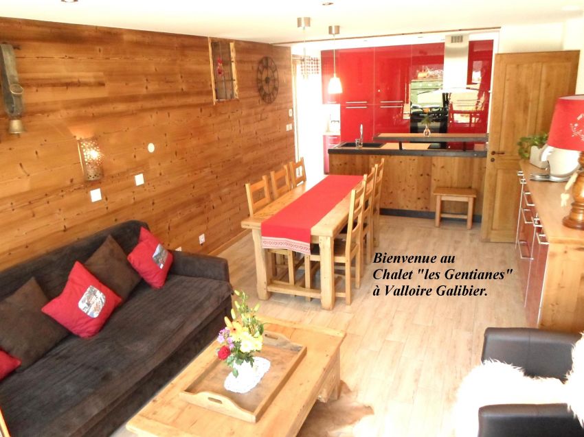 G1 APPARTEMENT 4 ETOILES  RECENT  DANS CHALET PLEIN CENTRE,PLEIN SUD, JARDIN, 