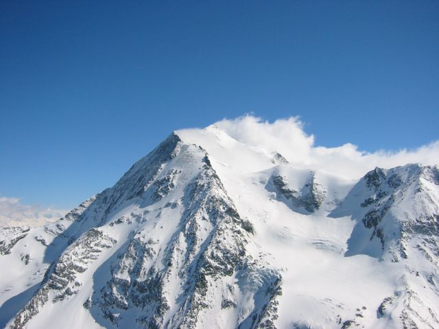 STUDIO PLEN SUD AU DERNIER ETAGE