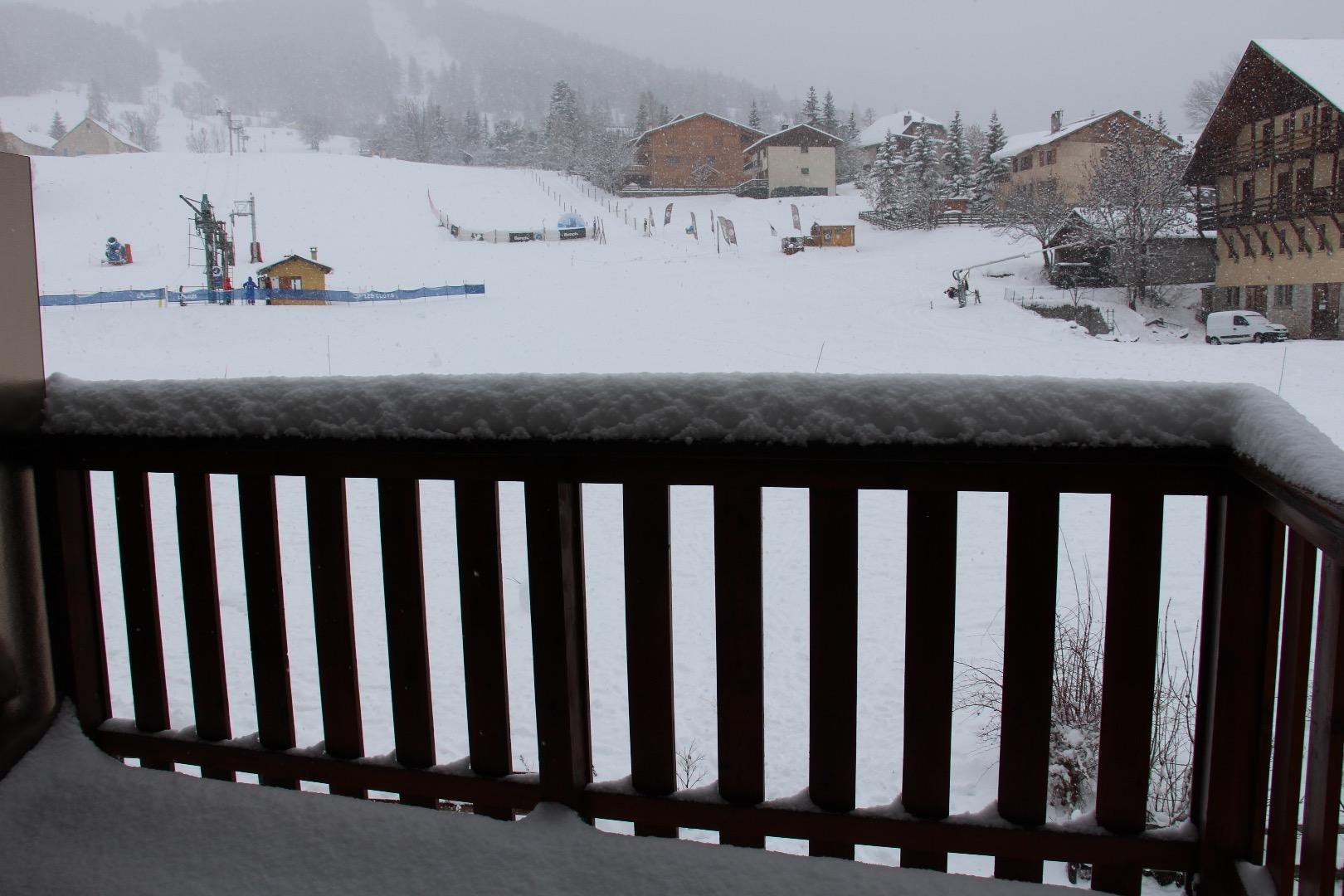 au centre station - Vue dégagée sur montagne, pas de vis à vis