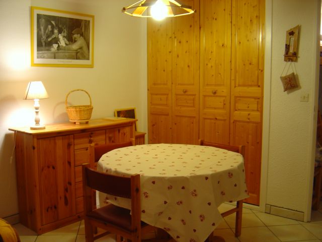 LE MONTANA  - 3 étoiles