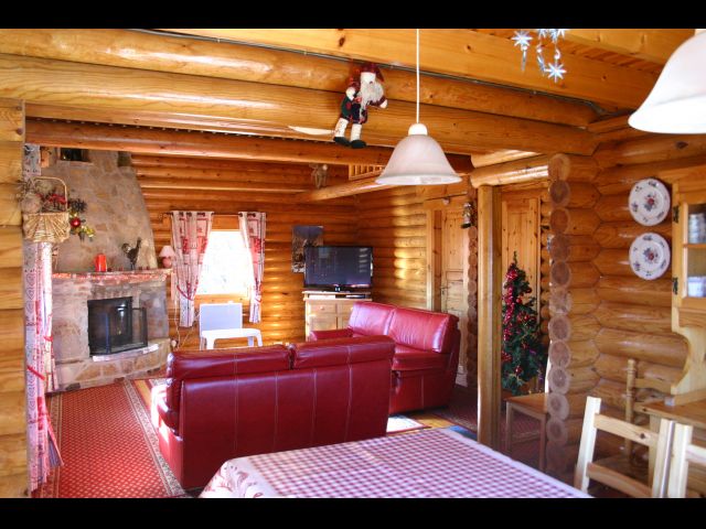 LE BEAU  FINLANDAIS 200M PISTES, A 1400M , AX LES THERMES,10 PERS, VUE EXCEPTIONNELLE. HIVER ET ETE,COEUR DE LA  STATION, RANDONNEES, DECOUVERTES  ,TOURISME, ANDORRE ET L'ESPAGNE ...