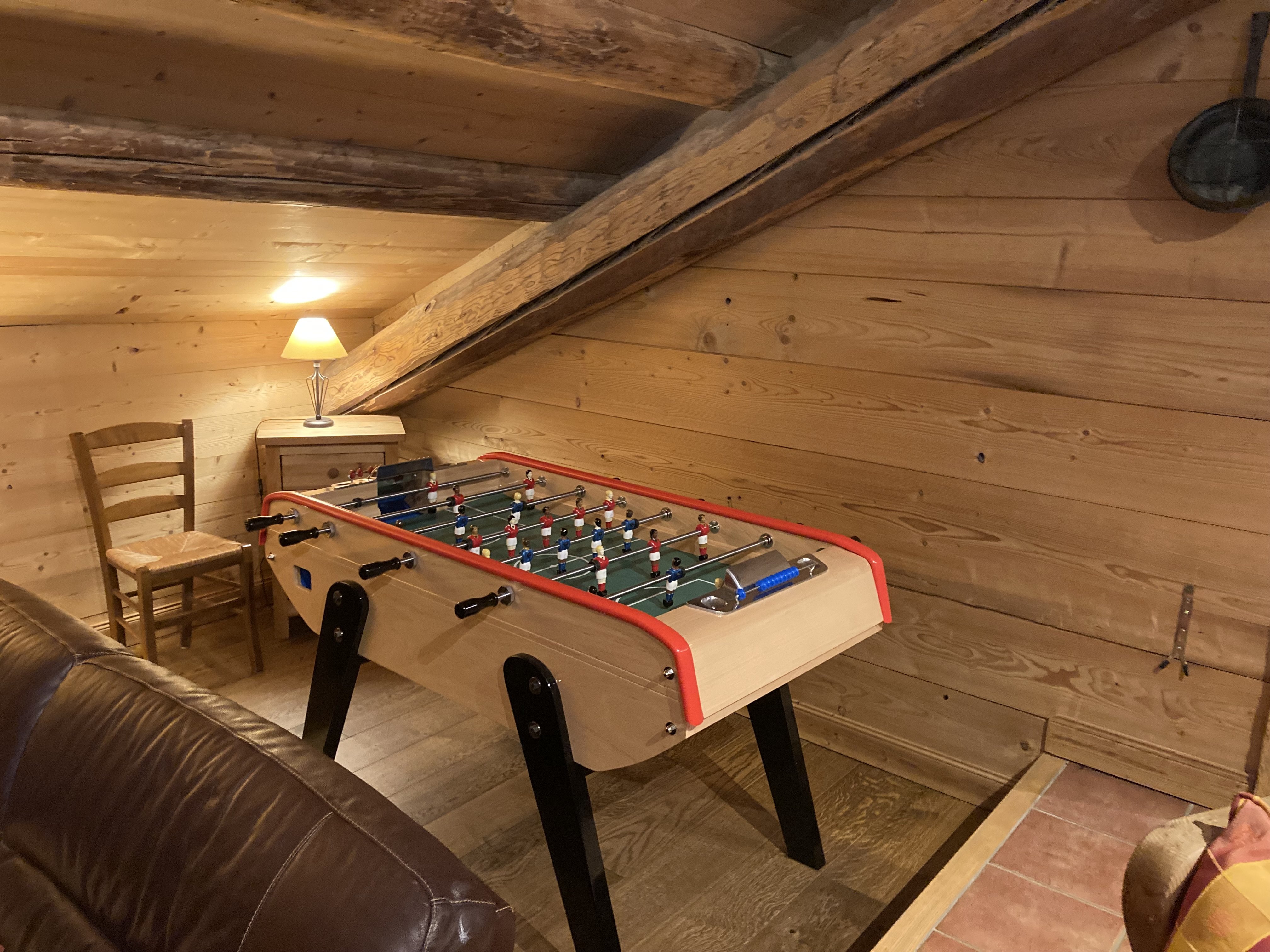 Au Bon Vieux Temps N°1, 200 m2, WIFI 2 Giga gratuit, Sauna, 2 Jacuzzis (int & ext), local à Ski / Vélo, Baby-foot .