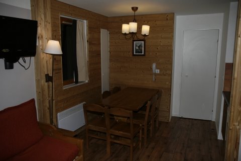 grand appartement avec balcon plein sud au coeur des 3 vallées