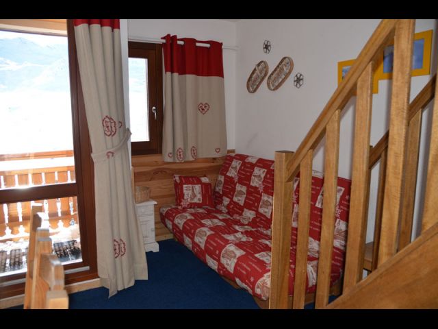 APPARTEMENT AVEC MEZZANINE 7EME ETAGE PLEIN SUD AU CENTRE DE LA STATION - V