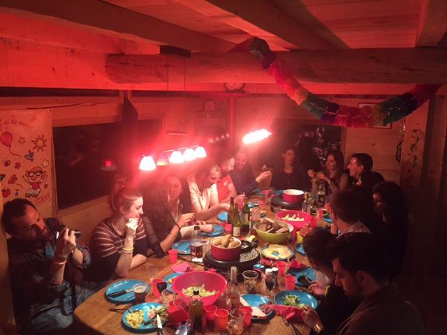 Chalet 4 etoiles 7 chambres, 4 SDB, cheminée, sauna,aire de jeu.