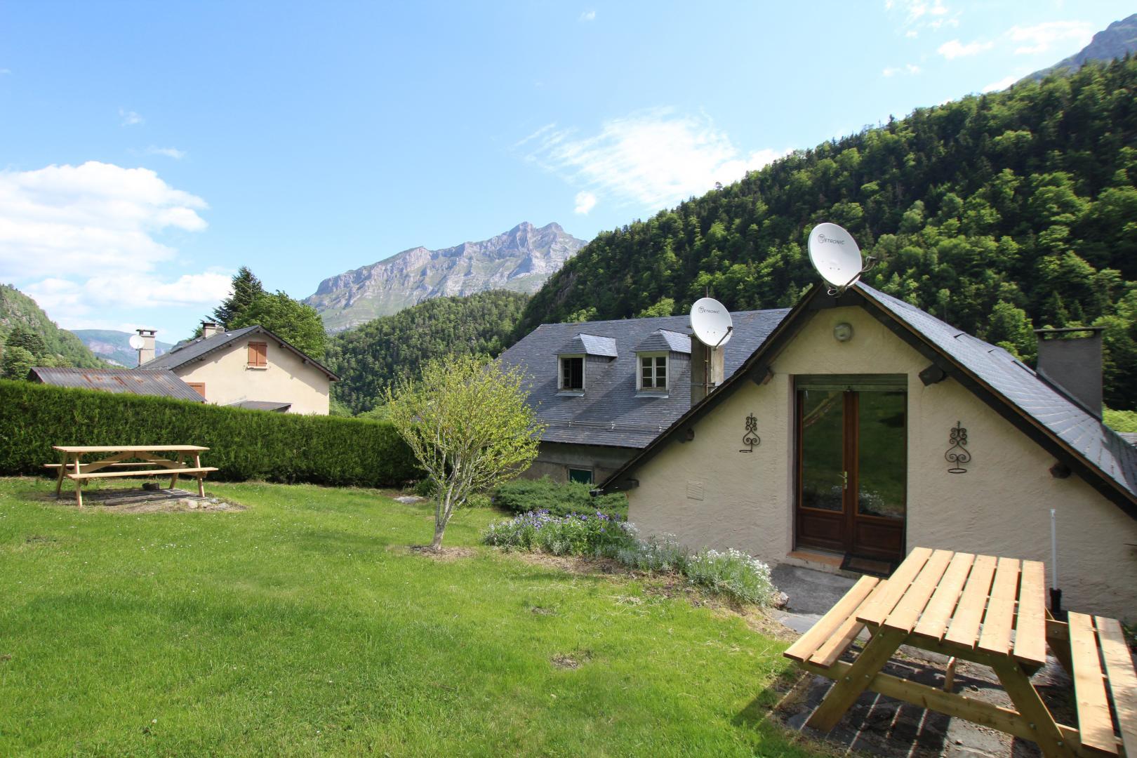 PIET 4KM STATION ARTOUSTE  gîte de France