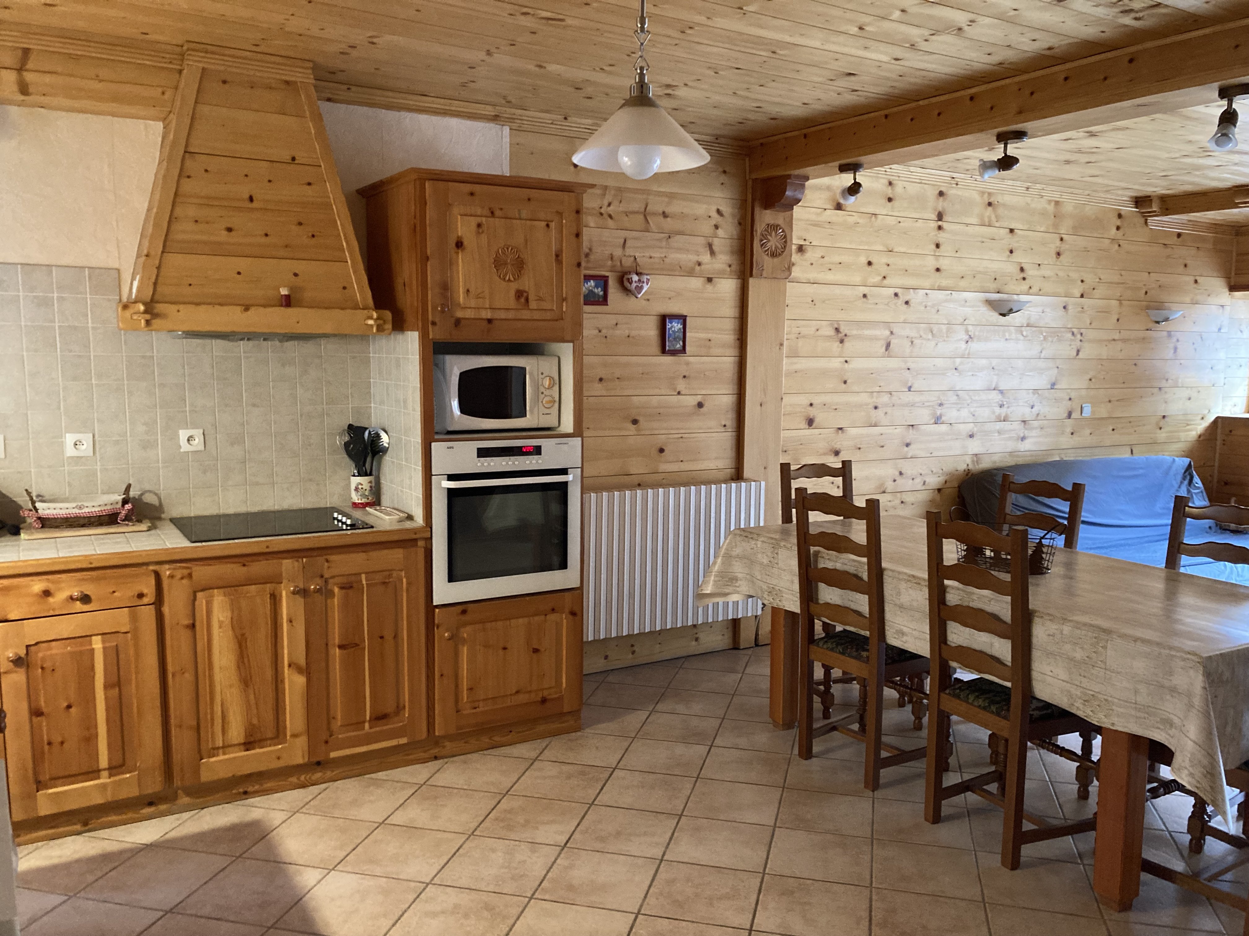 " LES ALPINES 1 " - 2 Chambres-  CONFORTABLE, CHALEUREUX, SPACIEUX 