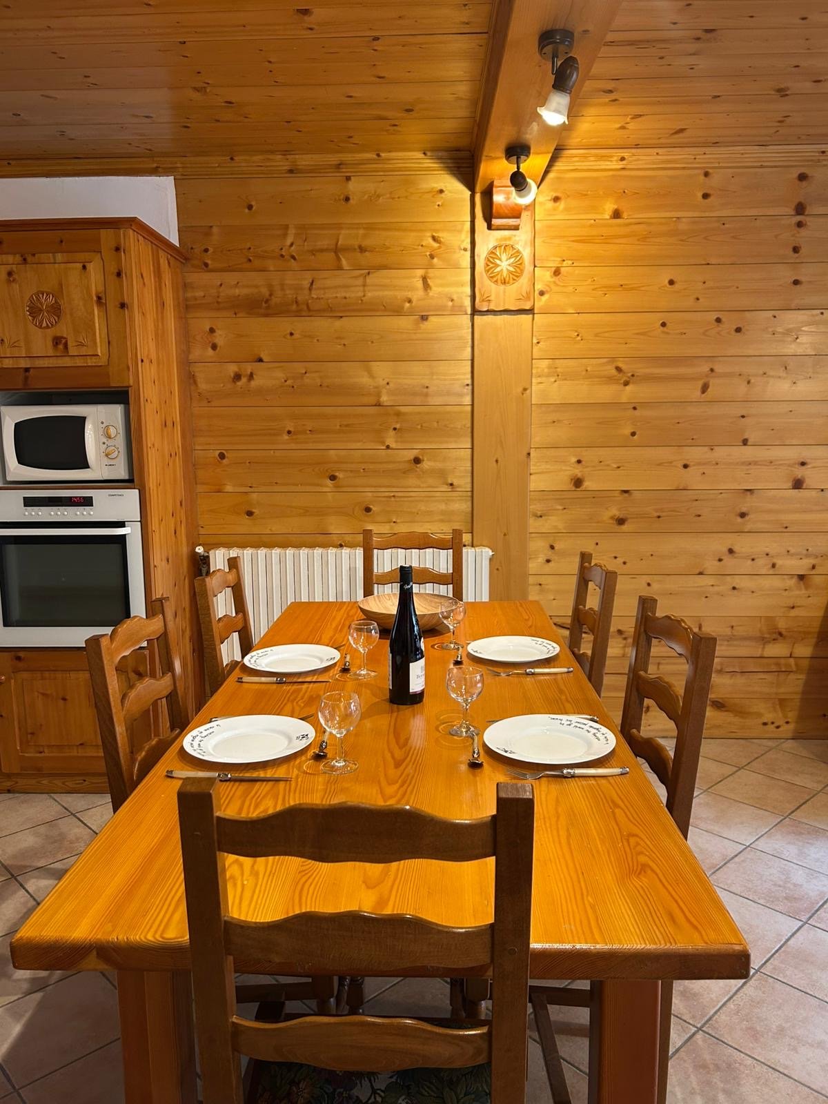 " LES ALPINES 1 " - 2 Chambres-  CONFORTABLE, CHALEUREUX, SPACIEUX 