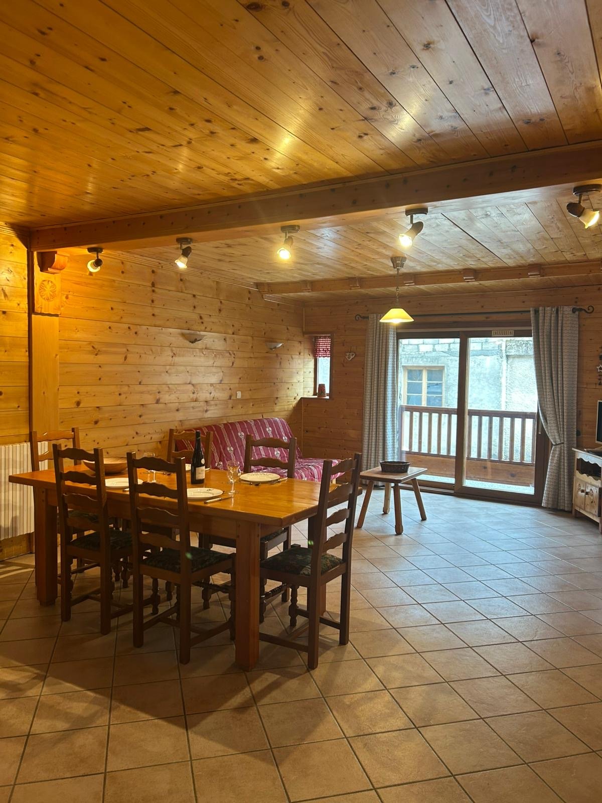 " LES ALPINES 1 " - 2 Chambres-  CONFORTABLE, CHALEUREUX, SPACIEUX 