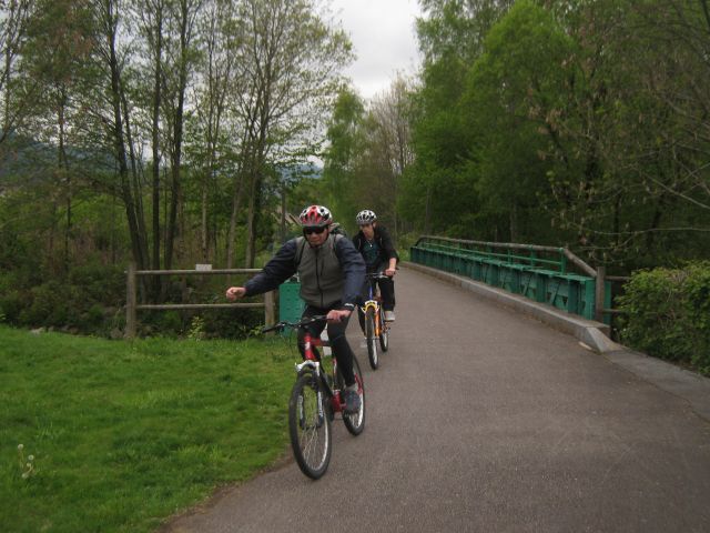 CHALET DE 2 APPARTEMENTS DE 9 PERS. CHACUN A VENTRON 