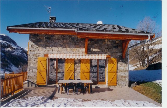 CHALET LE FLOCON DE STANDING avec JACUZZI - HAMMAM- SAUNA - WIFI