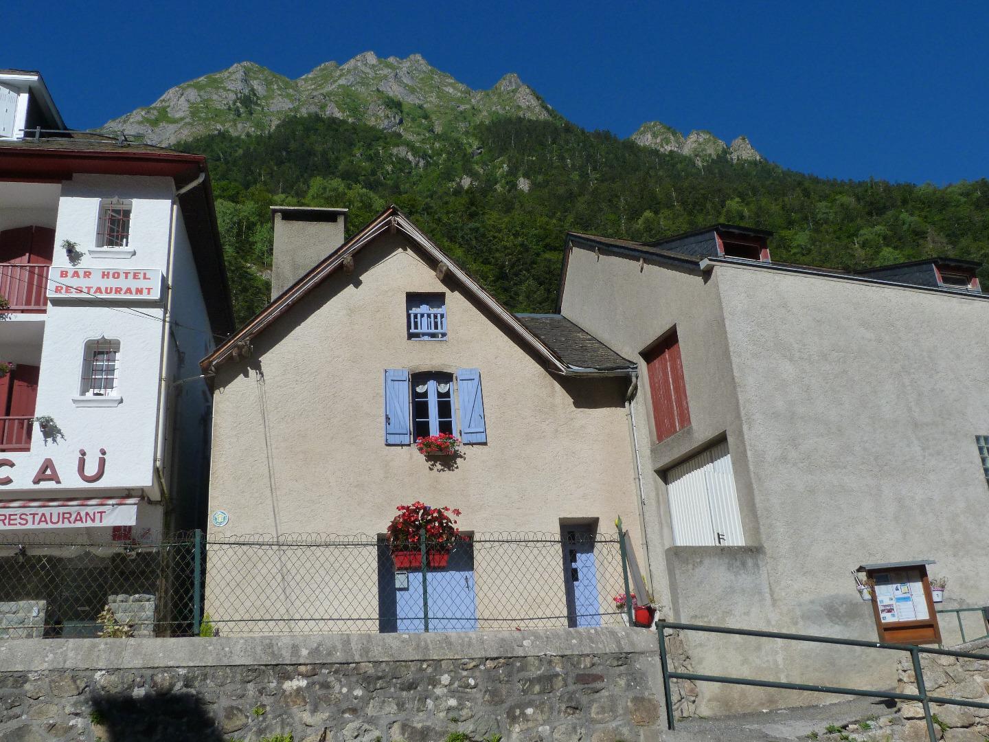 SAGETTE 4KM STATION ARTOUSTE  gîte de France 