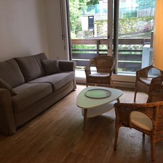  ROSELAND A 12 :  appartement 2 pièces - 47m² .3***; 1 chambre, cuisine, SDB et WC séparés 