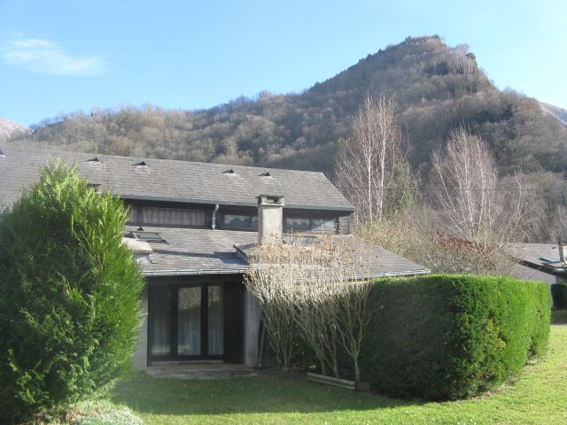 vue chalet exterieur printemps
