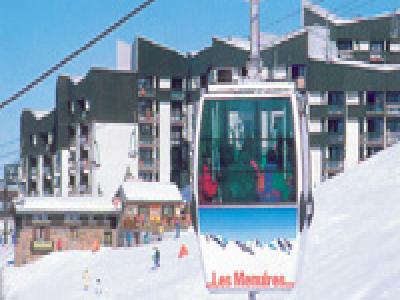 Neige garantie. 2 pièces sympas (et aussi 2 studios) au pied des pistes.