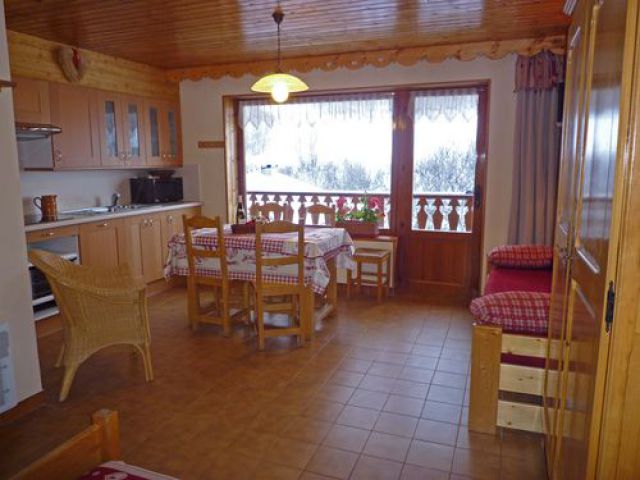 Chalet Lévanna (au pied des pistes)