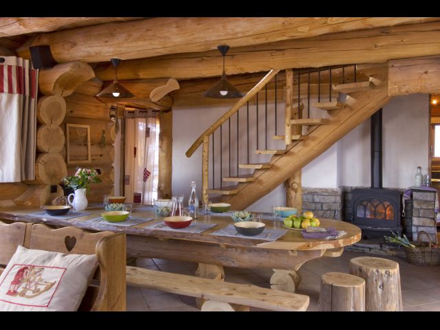 Les Artigues, chalet de charme en rondins naturels