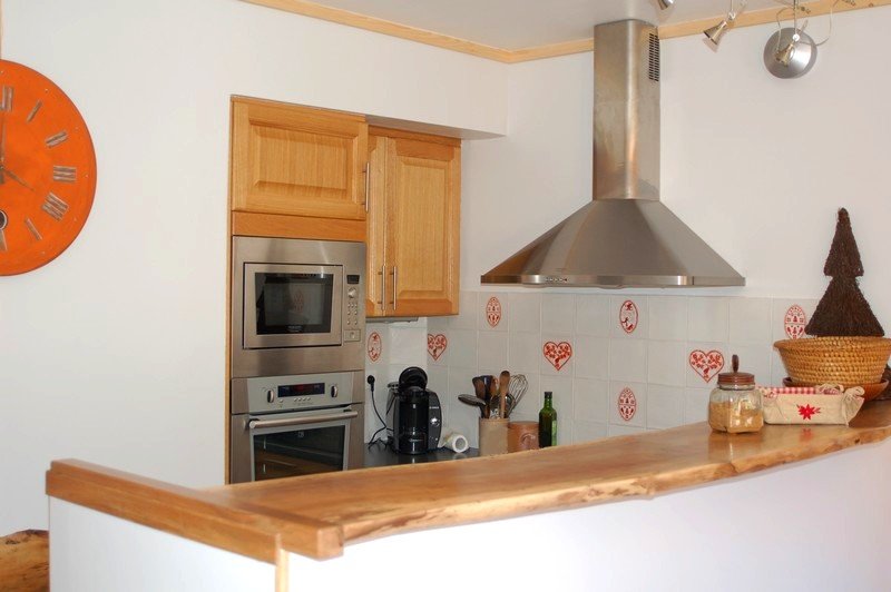 Au Laurau, le ski sans voiture dans une grande maison comme chez vous