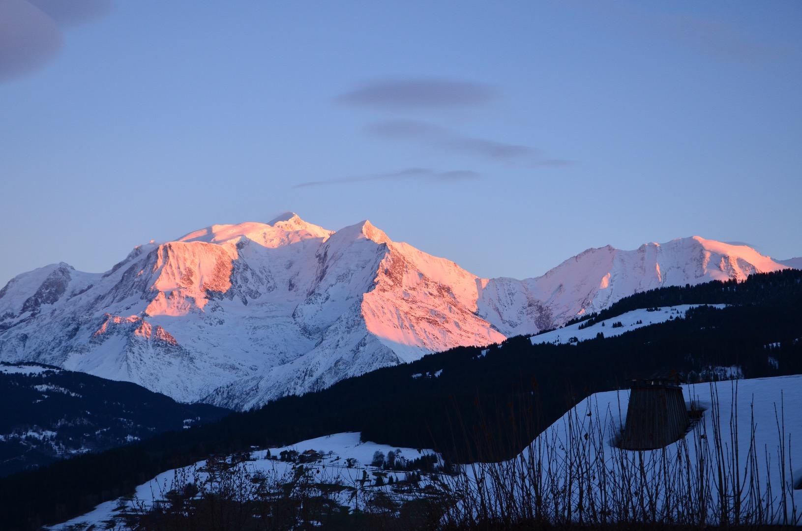 Chalet très chaleureux avec vue exceptionnelle sur Chaîne du Mt Blanc