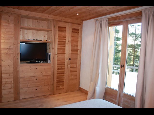 Chalet les Aulnes             *ski et centre village: 350 m*