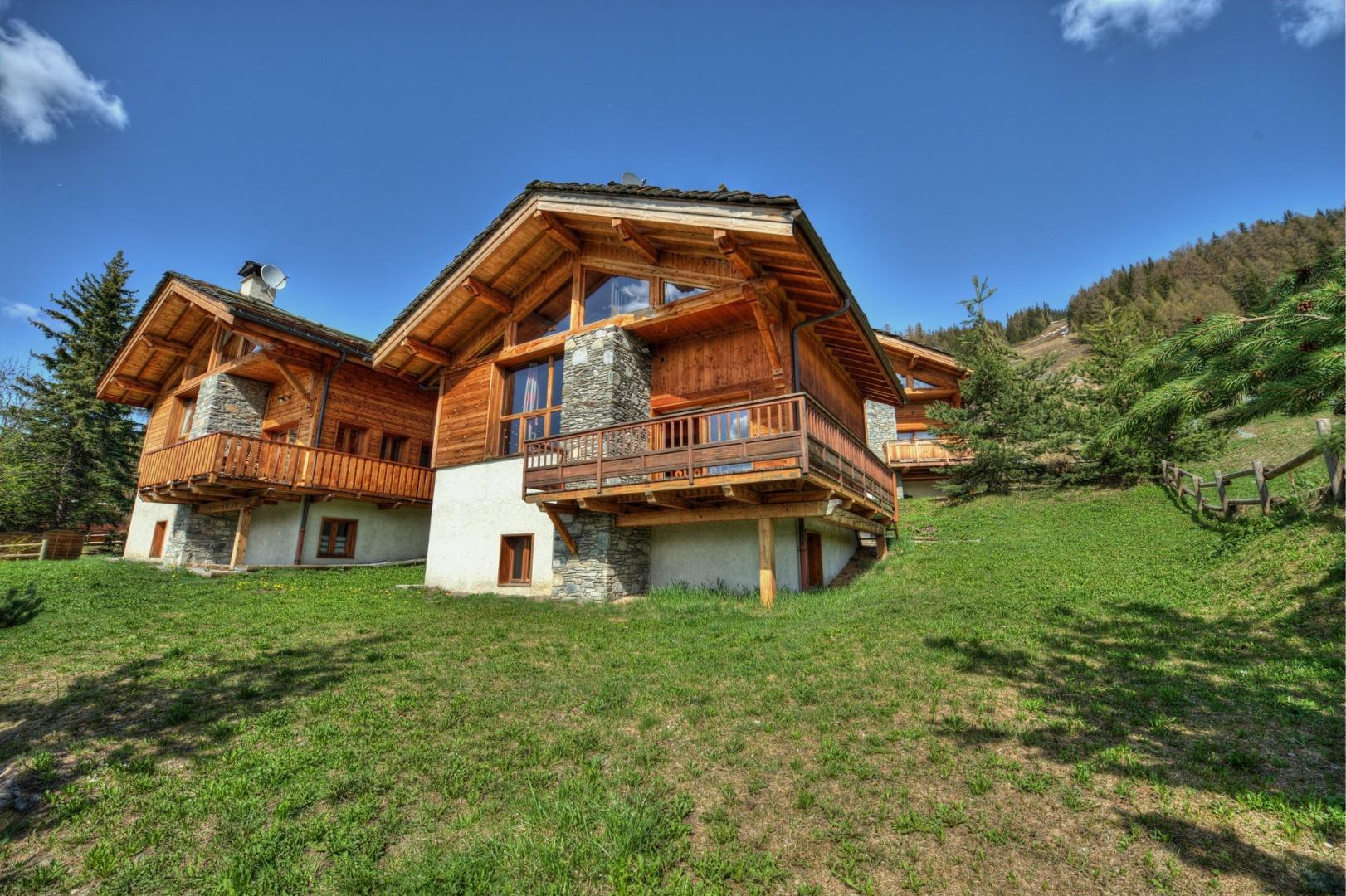 Chalets Alpaca à Plan-Peisey (altitude 1650m) 6 à 9 personnes 135m²