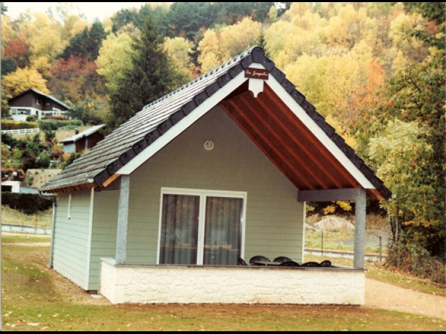 Auvergne Chalets Location :  Les chalets du hameau du lac