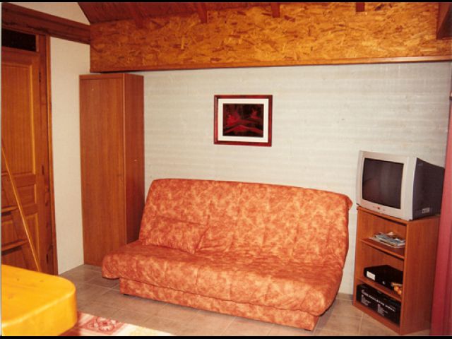 Auvergne Chalets Location :  Les chalets du hameau du lac