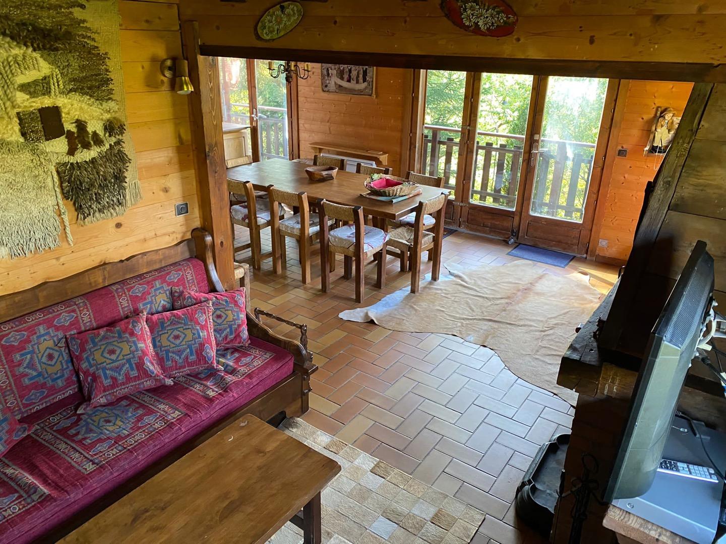 Chalet familial et chaleureux 8-12 personnes  - 90+25m2