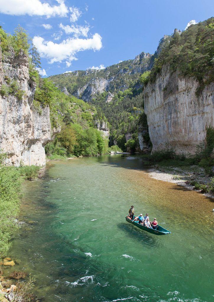    au 17/9=180€/semaine -  NOUVEL AN dimanche 31/12 au samedi 6/1 : 600€  -  T.2/31M2 ( CHAMBRE 3 LITS ) belle VUE