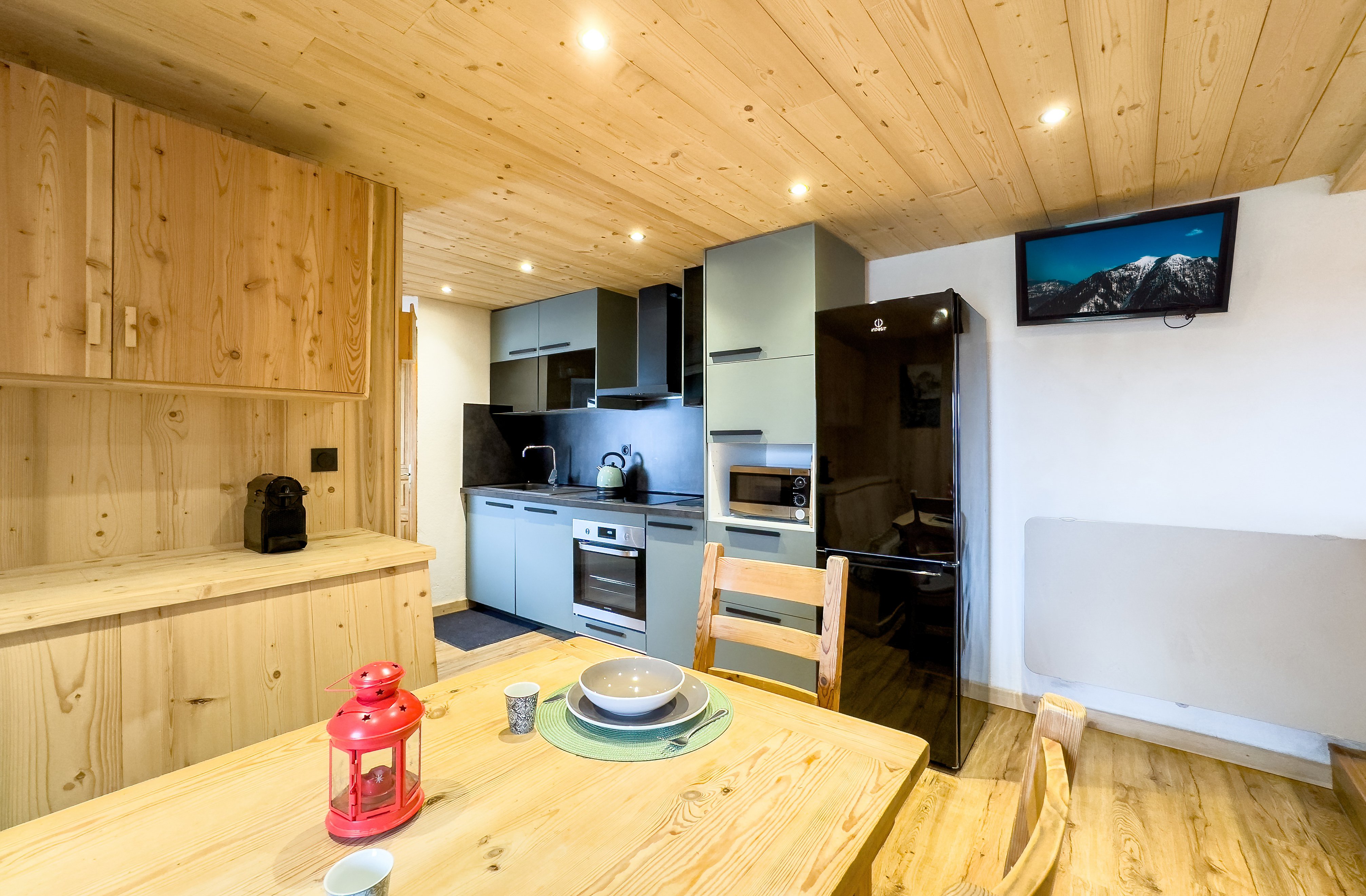 Les Grangettes *** à 200 m des pistes, des Grands Bains chauds et de tous les commerces, séjour sans voiture