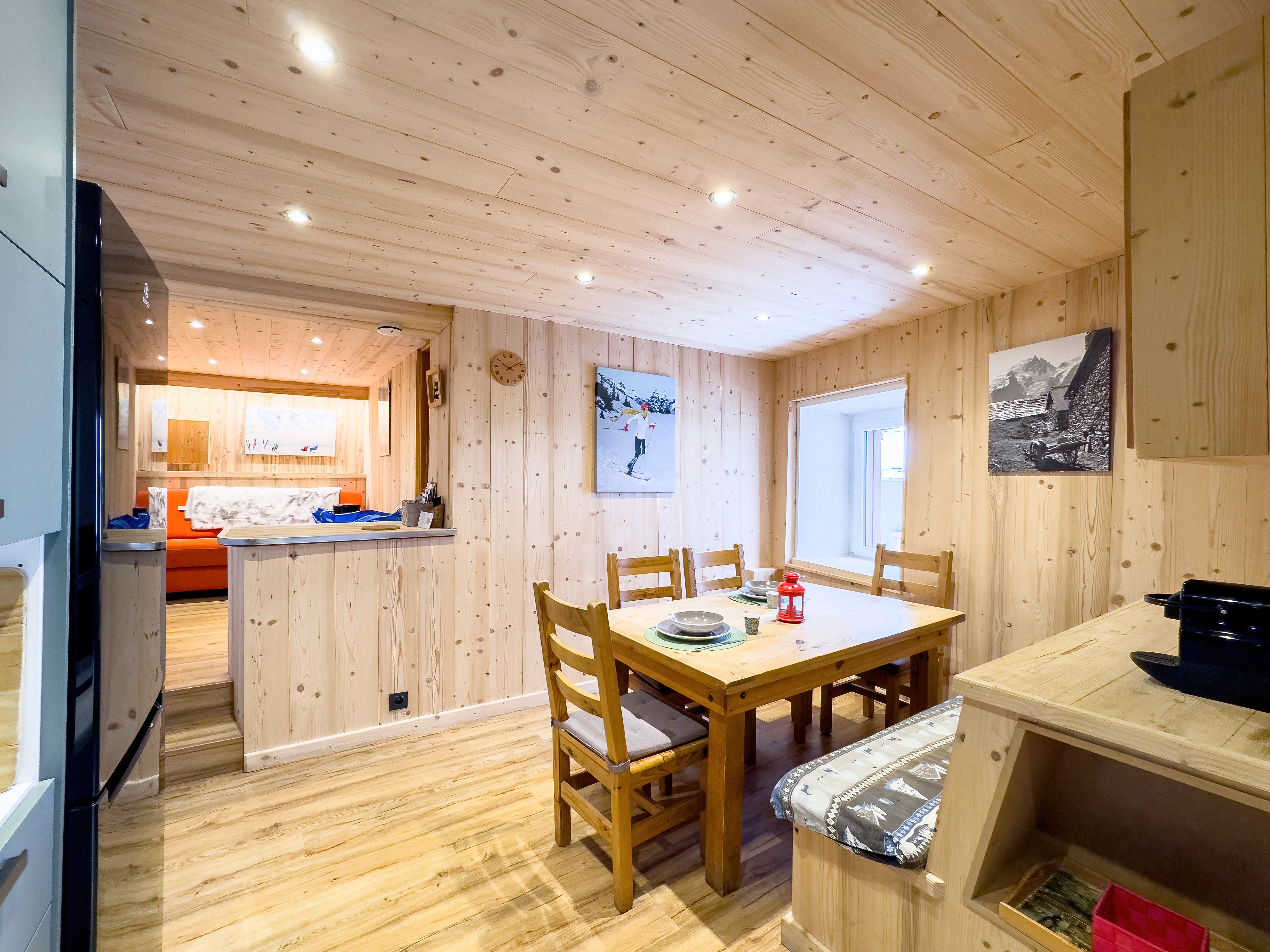 Les Grangettes *** à 200 m des pistes, des Grands Bains chauds et de tous les commerces, séjour sans voiture