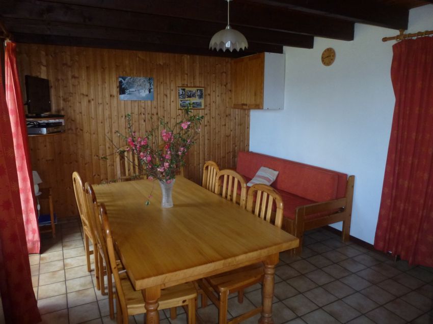 CHALET Le Paiquis labellisé "Famille plus" Idéal enfants, sur une route privée 