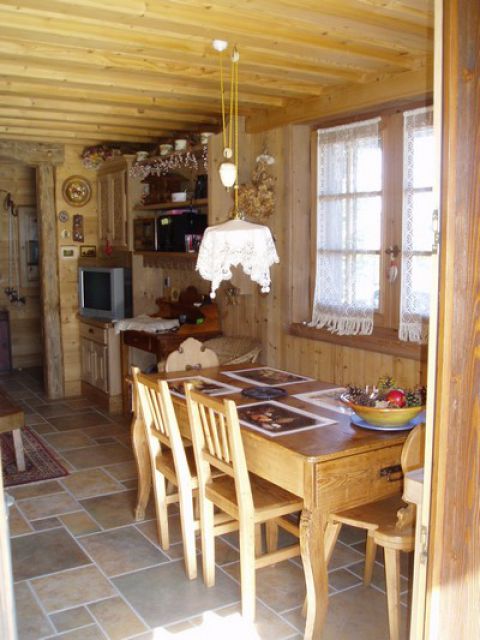 COMBLOUX Cosy rez jardin dans chalet individuel-face Mt-Blanc, 2 pas du village  