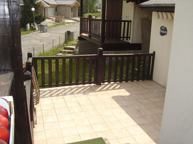 calme et indépendant avec jardin face aux pistes