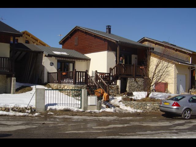 calme et indépendant avec jardin face aux pistes