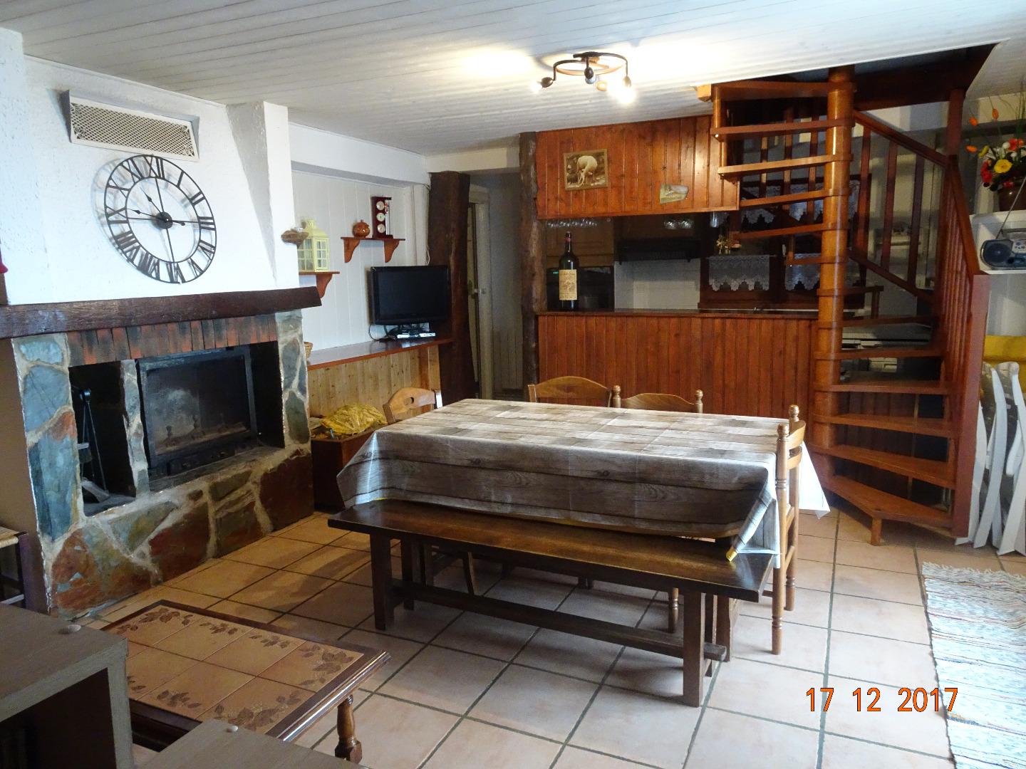 Chalet 6/7 couchages à GUZET NEIGE Pyrénées Ariégeoises 09 140