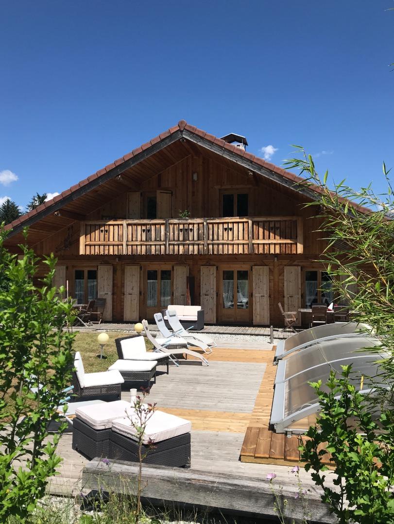 Appartement en chalet avec spa, sauna et piscine
