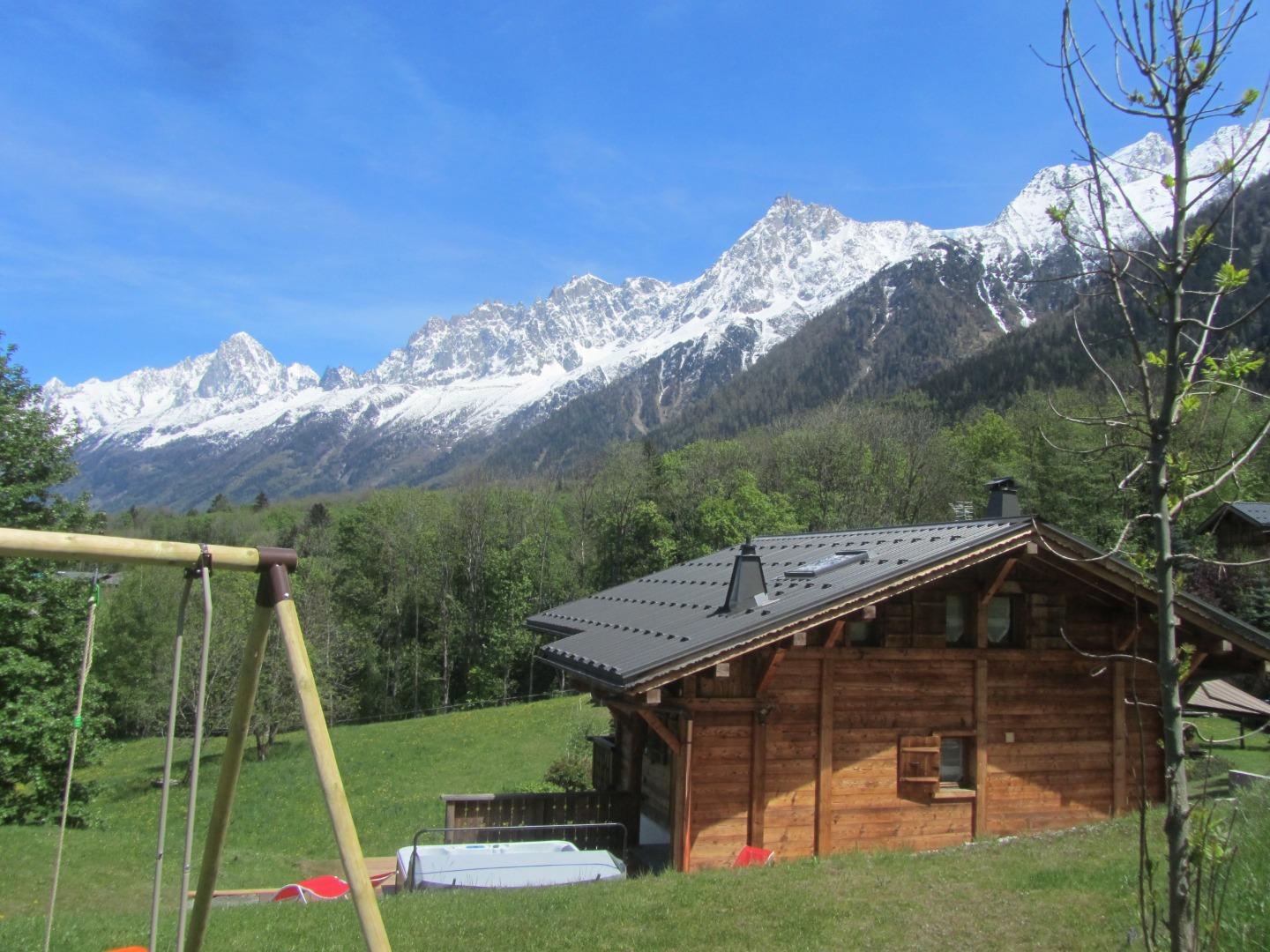  CHALET DE LUXE  SPA DISPO 4/07/2026 AU 25/07/2026 LIT FAIT GRAND JARDIN VUE CHAINE DU MT BLANC 