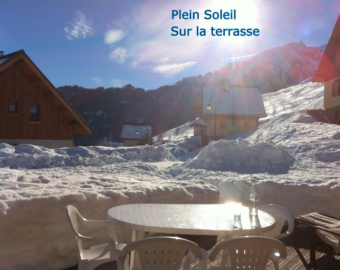 - CHALET   D'ALBIEZ  Meublé Classé 3 étoiles - ALBANNE  1650 m