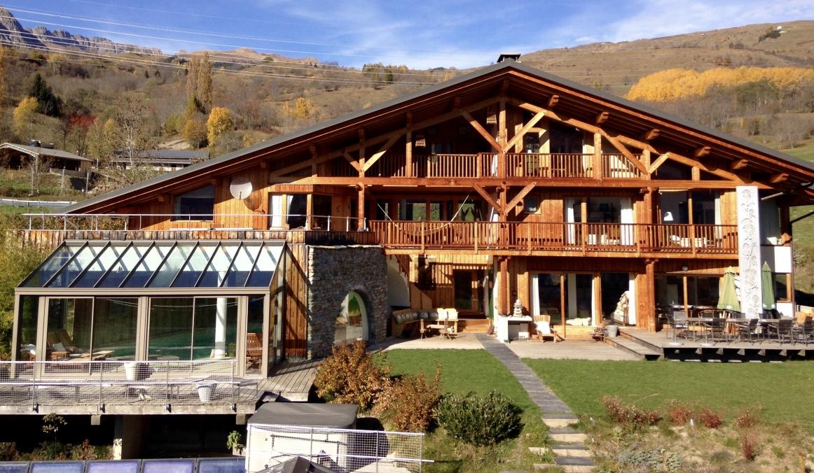 chalet M, la plagne tarentaise.  piscine, sauna, jacusi 17 couchages