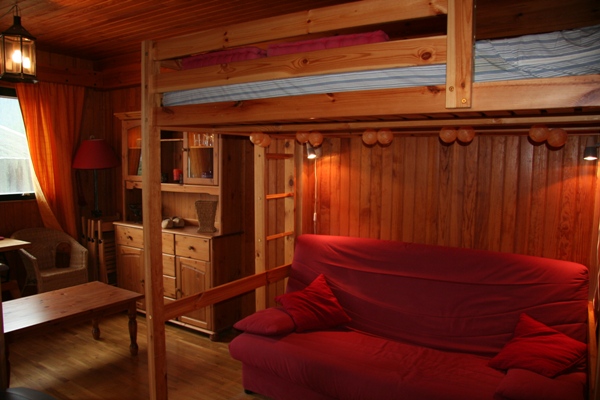 LOCATION A LA SAISON 