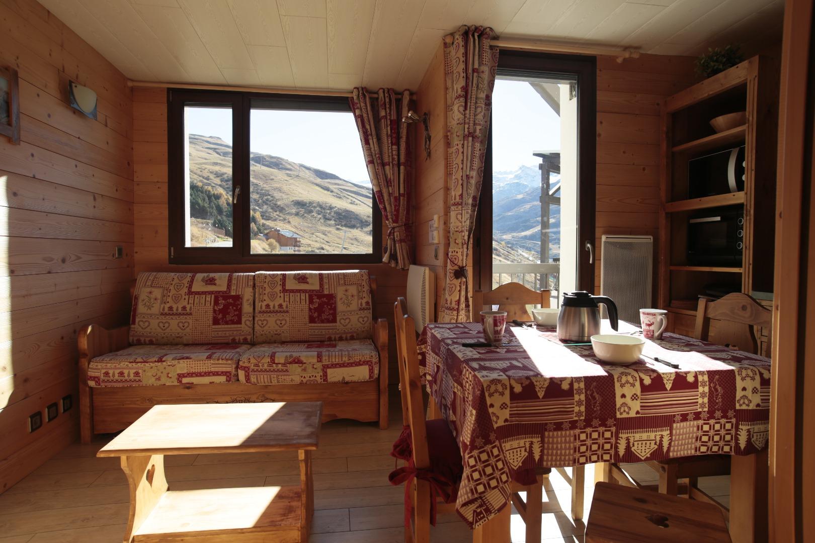Les cimes du Médian : appartement cosy pour 4 personnes au coeur du plus grand domaine skiable au monde : les 3 vallées