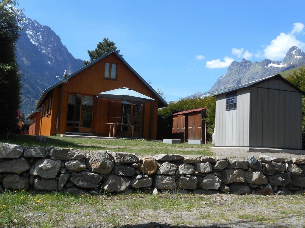 Chalet individuel Lauranoure - de plain pied avec salon de jardin et abri pour les vélos ...