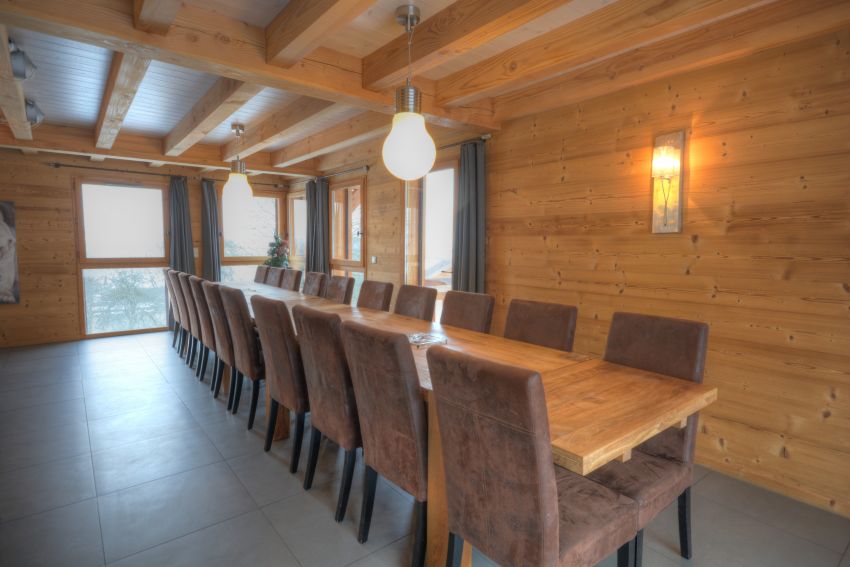 Chalet d'exception au pied des pistes, plus de 300m2, 8 chambres 8 sdb
