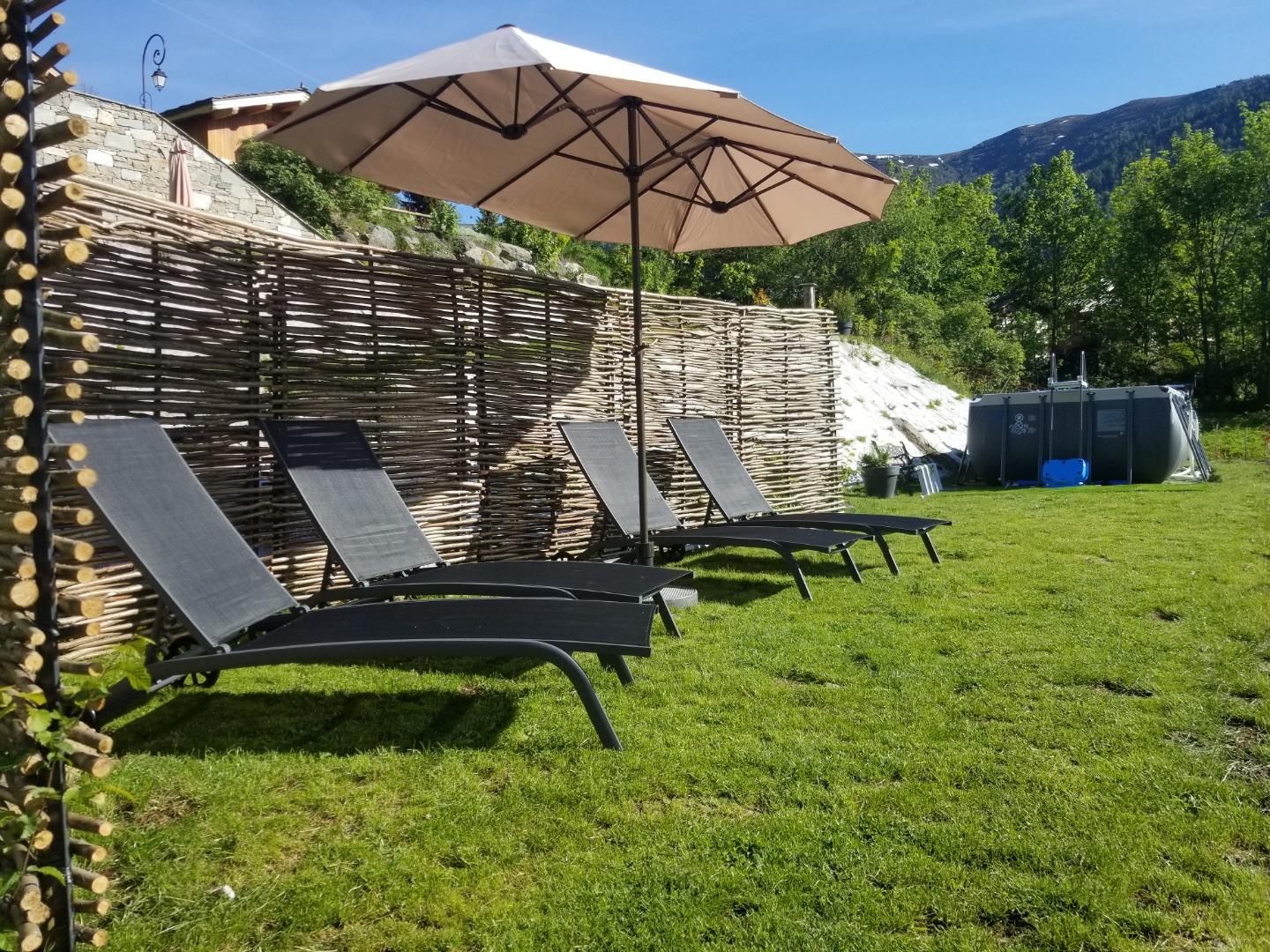 CHALET LE PUISOT LUXUEUX AVEC SAUNA PISCINE AVEC VUE IMPRENABLE SUR LES MONTAGNES