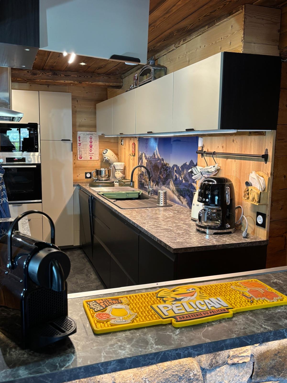 MOUNTAIN LODGE (de 8 à 10 personnes) CHALET MONTAGNE DE LUXE