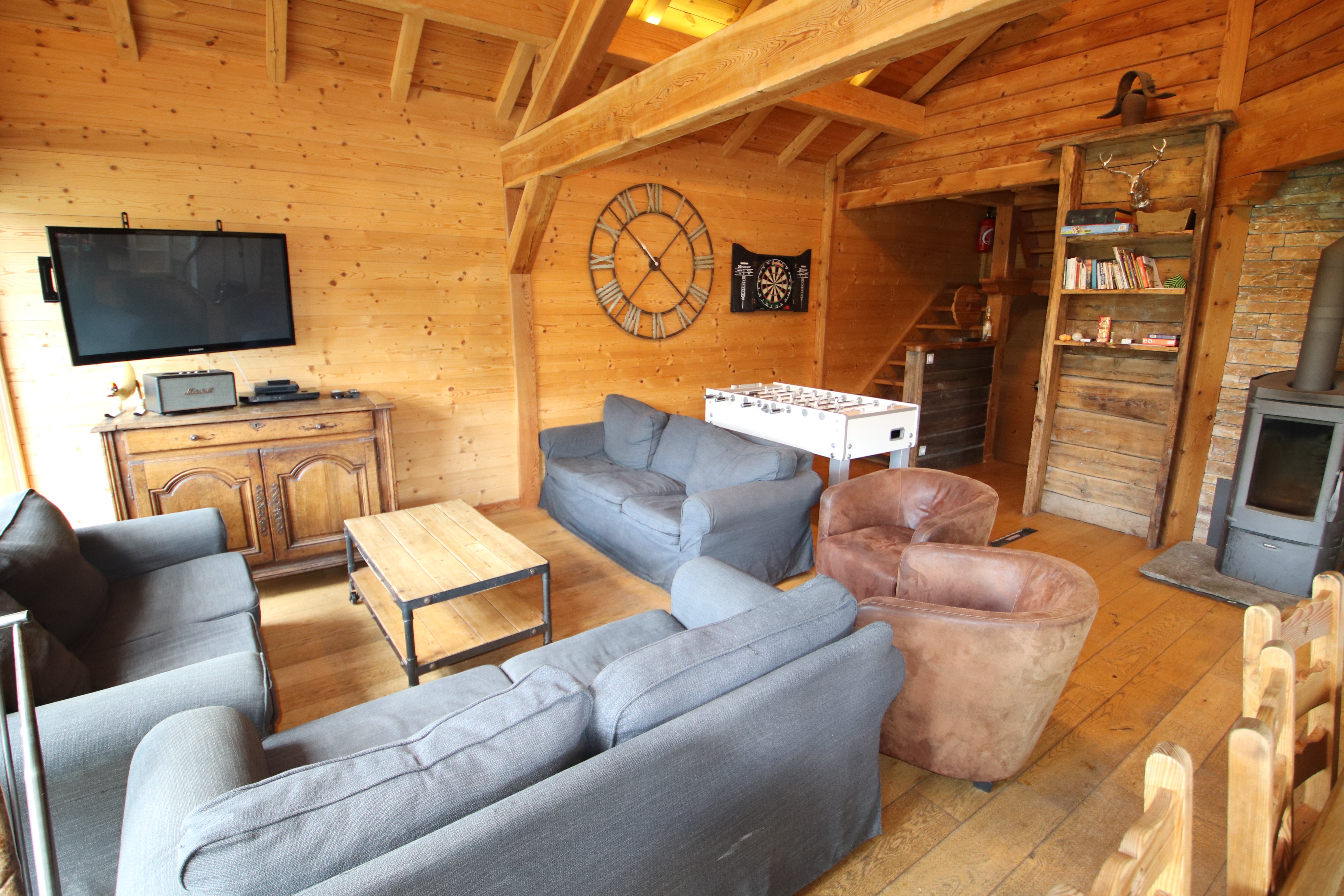 CHALET DE CHARME VUE PISTES JACUZZI SALLE DE CINEMA