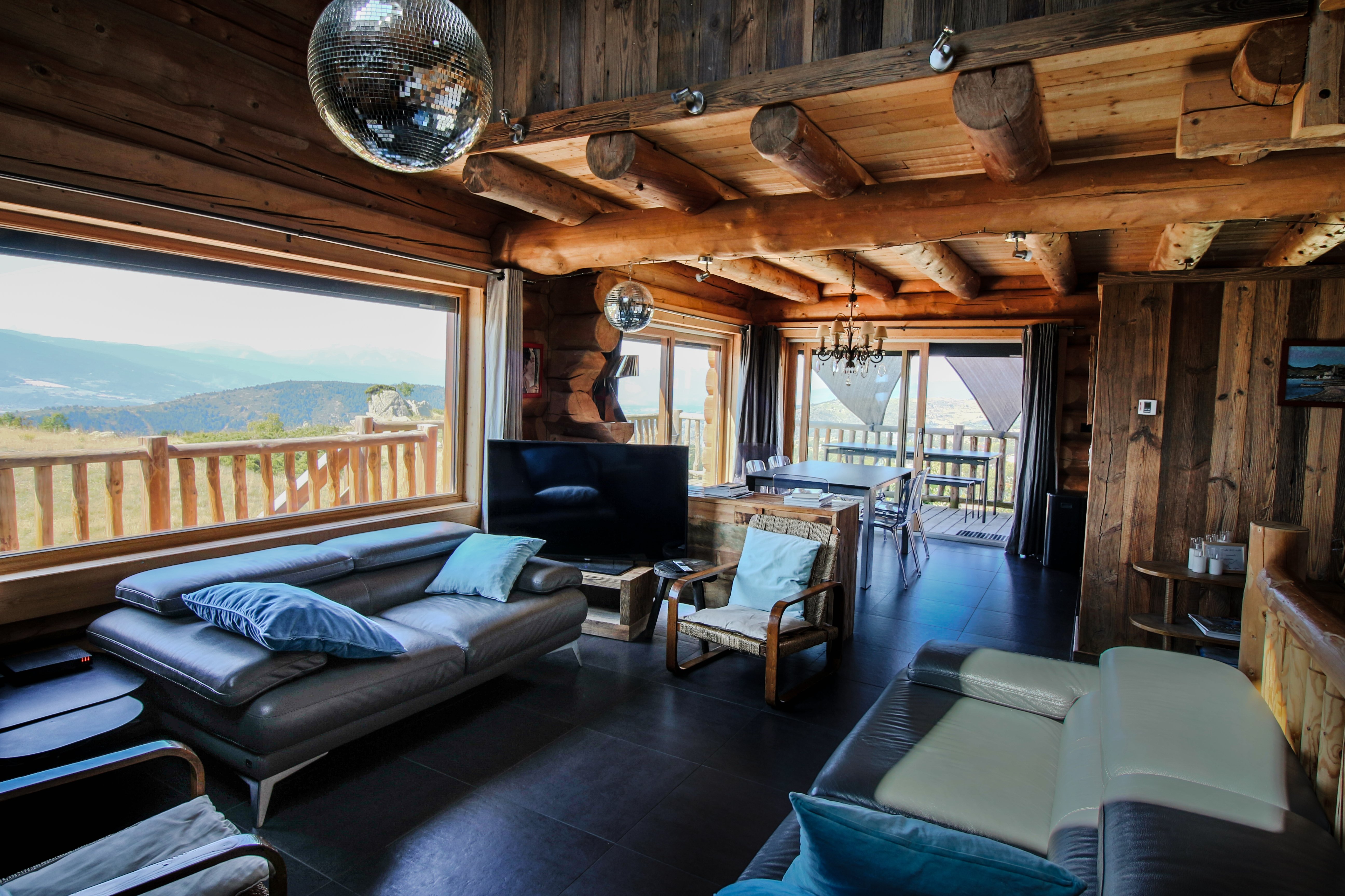 Sous les étoiles Classé ****