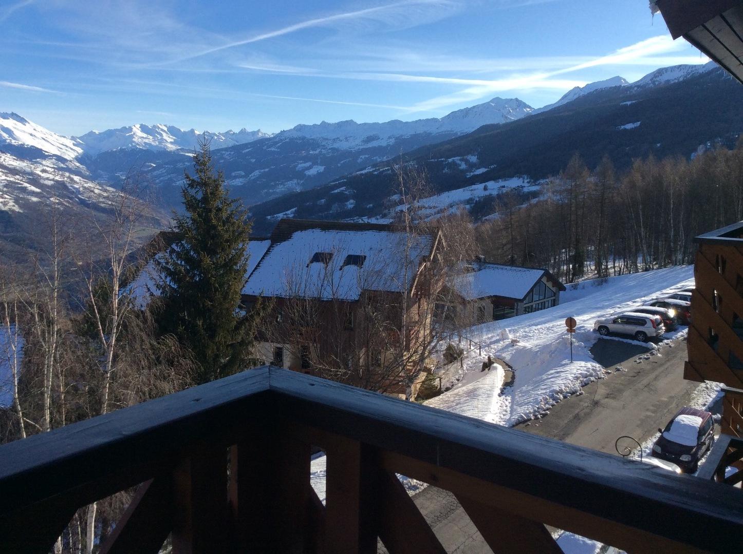 Duplex 45 m2. Belle vue sur la vallée, proche pistes.